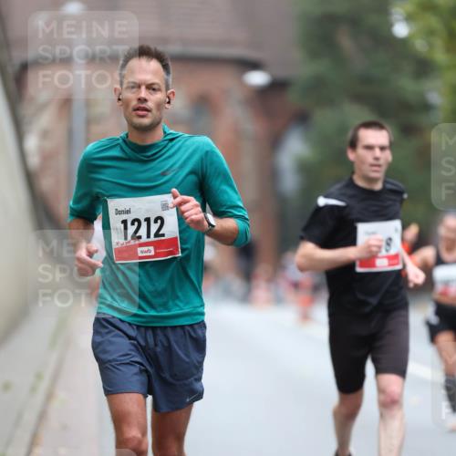 05.10.2025 - 20. swb-Marathon Bremen Michael Strokosch http://msf.ph/oto/9212582 05.10.2025 12:21:02 Laufen 1212 meine-sportfotos.de