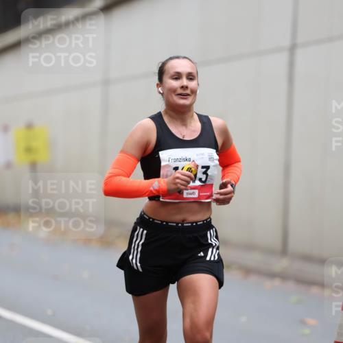 05.10.2025 - 20. swb-Marathon Bremen Michael Strokosch http://msf.ph/oto/9212587 05.10.2025 12:21:07 Laufen 01790, 3 meine-sportfotos.de