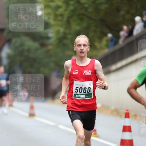 05.10.2025 - 20. swb-Marathon Bremen Michael Strokosch http://msf.ph/oto/9212604 05.10.2025 12:21:24 Laufen 5060 meine-sportfotos.de