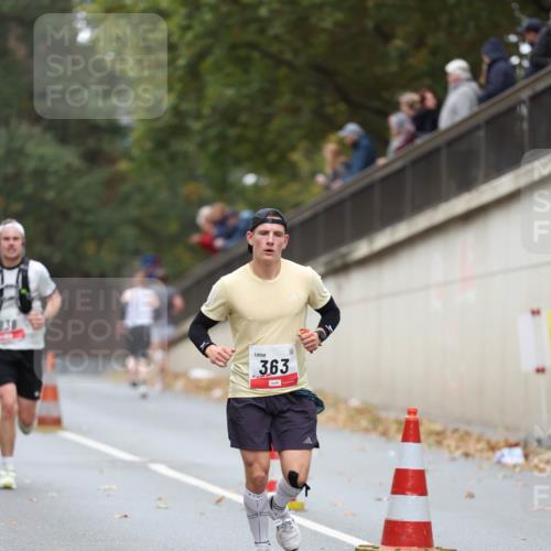 05.10.2025 - 20. swb-Marathon Bremen Michael Strokosch http://msf.ph/oto/9212653 05.10.2025 12:22:01 Laufen 838, 363 meine-sportfotos.de