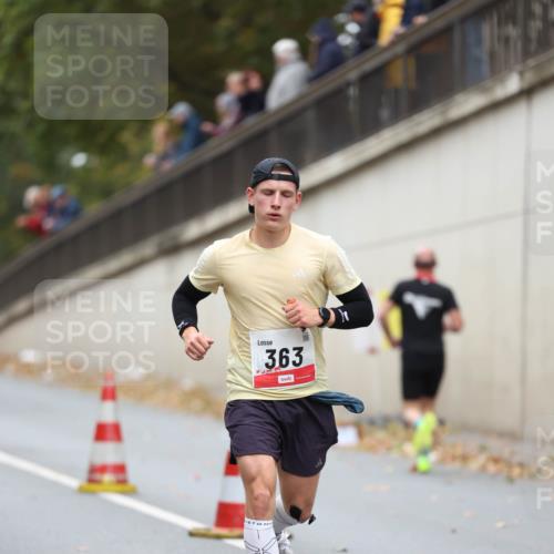 05.10.2025 - 20. swb-Marathon Bremen Michael Strokosch http://msf.ph/oto/9212657 05.10.2025 12:22:02 Laufen 363 meine-sportfotos.de