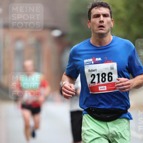 05.10.2025 - 20. swb-Marathon Bremen Michael Strokosch http://msf.ph/oto/9212684 05.10.2025 12:22:16 Laufen 2186 meine-sportfotos.de