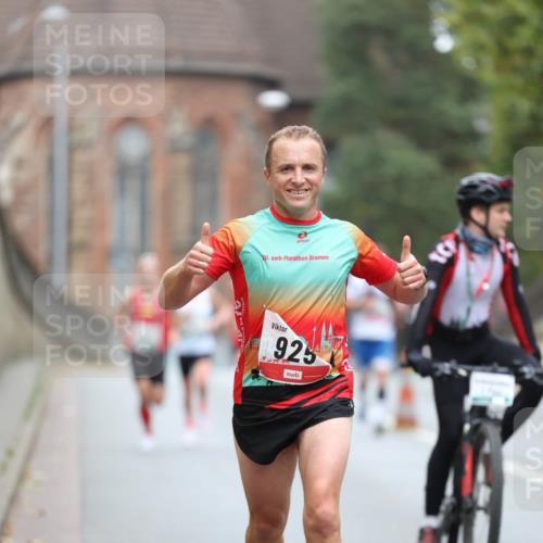 05.10.2025 - 20. swb-Marathon Bremen Michael Strokosch http://msf.ph/oto/9212688 05.10.2025 12:22:18 Laufen 20, 925 meine-sportfotos.de