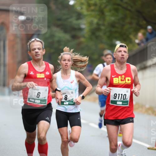 05.10.2025 - 20. swb-Marathon Bremen Michael Strokosch http://msf.ph/oto/9212696 05.10.2025 12:22:22 Laufen 6, 8, 9110 meine-sportfotos.de
