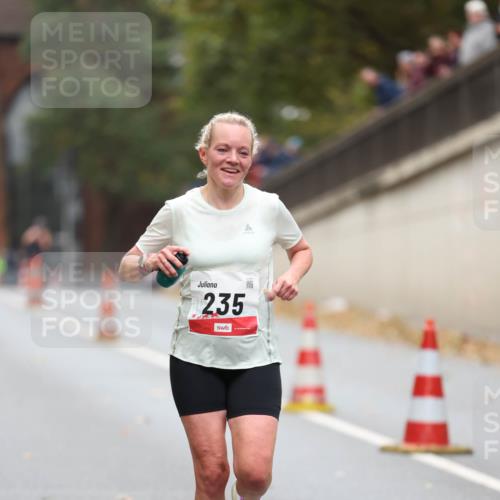 05.10.2025 - 20. swb-Marathon Bremen Michael Strokosch http://msf.ph/oto/9212720 05.10.2025 12:22:55 Laufen 235 meine-sportfotos.de