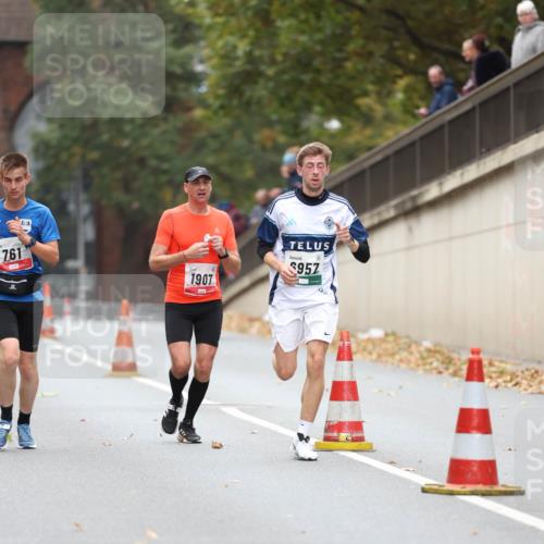 05.10.2025 - 20. swb-Marathon Bremen Michael Strokosch http://msf.ph/oto/9212759 05.10.2025 12:23:52 Laufen 761, 1907, 957 meine-sportfotos.de