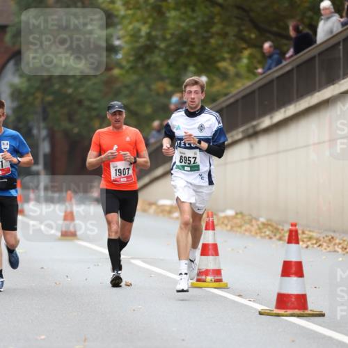 05.10.2025 - 20. swb-Marathon Bremen Michael Strokosch http://msf.ph/oto/9212760 05.10.2025 12:23:52 Laufen 1907, 6957 meine-sportfotos.de