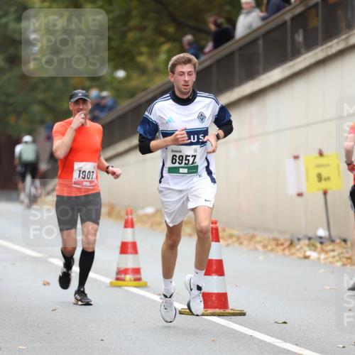 05.10.2025 - 20. swb-Marathon Bremen Michael Strokosch http://msf.ph/oto/9212768 05.10.2025 12:23:53 Laufen 1907, 6957, 9 meine-sportfotos.de