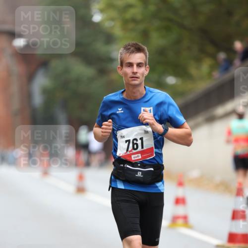 05.10.2025 - 20. swb-Marathon Bremen Michael Strokosch http://msf.ph/oto/9212788 05.10.2025 12:23:56 Laufen 11, 761 meine-sportfotos.de
