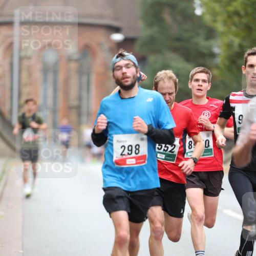 05.10.2025 - 20. swb-Marathon Bremen Michael Strokosch http://msf.ph/oto/9212873 05.10.2025 12:24:22 Laufen 298, 552, 8, 0, 6 meine-sportfotos.de