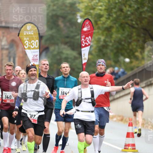 05.10.2025 - 20. swb-Marathon Bremen Michael Strokosch http://msf.ph/oto/9212977 05.10.2025 12:24:47 Laufen 140, 3, 30, 1840, 3, 30, 187, 18 meine-sportfotos.de