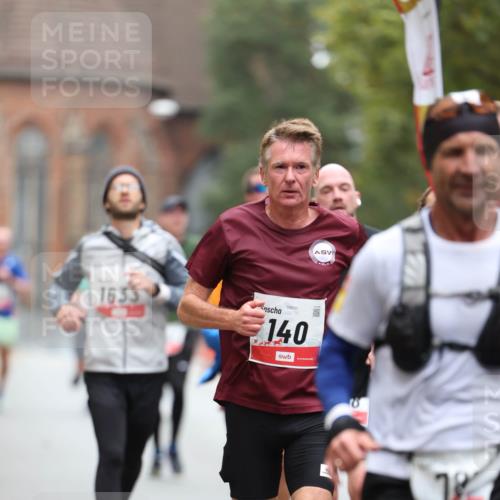 05.10.2025 - 20. swb-Marathon Bremen Michael Strokosch http://msf.ph/oto/9212993 05.10.2025 12:24:50 Laufen 1633, 09600, 140 meine-sportfotos.de