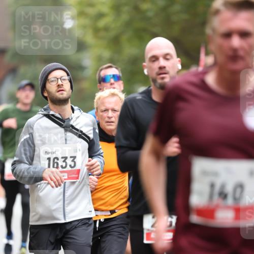 05.10.2025 - 20. swb-Marathon Bremen Michael Strokosch http://msf.ph/oto/9213000 05.10.2025 12:24:52 Laufen 1633, 26, 140 meine-sportfotos.de