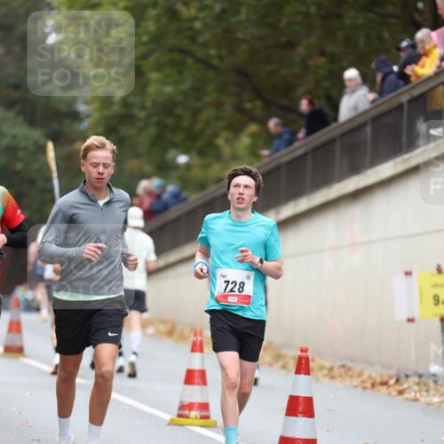 05.10.2025 - 20. swb-Marathon Bremen Michael Strokosch http://msf.ph/oto/9213011 05.10.2025 12:24:56 Laufen 728, 9 meine-sportfotos.de