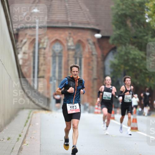 05.10.2025 - 20. swb-Marathon Bremen Michael Strokosch http://msf.ph/oto/9213055 05.10.2025 12:25:13 Laufen 383, 540, 6911 meine-sportfotos.de