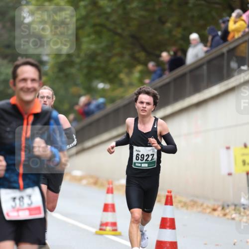 05.10.2025 - 20. swb-Marathon Bremen Michael Strokosch http://msf.ph/oto/9213080 05.10.2025 12:25:17 Laufen 383, 6927 meine-sportfotos.de