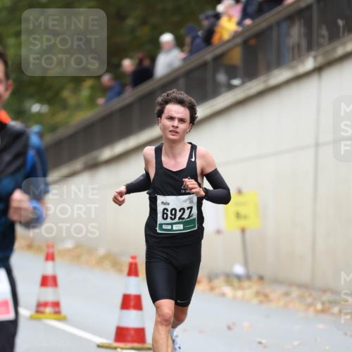 05.10.2025 - 20. swb-Marathon Bremen Michael Strokosch http://msf.ph/oto/9213085 05.10.2025 12:25:18 Laufen 6927 meine-sportfotos.de