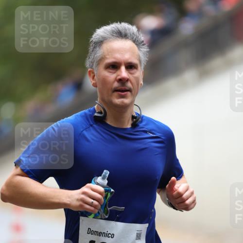 05.10.2025 - 20. swb-Marathon Bremen Michael Strokosch http://msf.ph/oto/9213168 05.10.2025 12:25:52 Laufen 1626, 20 meine-sportfotos.de