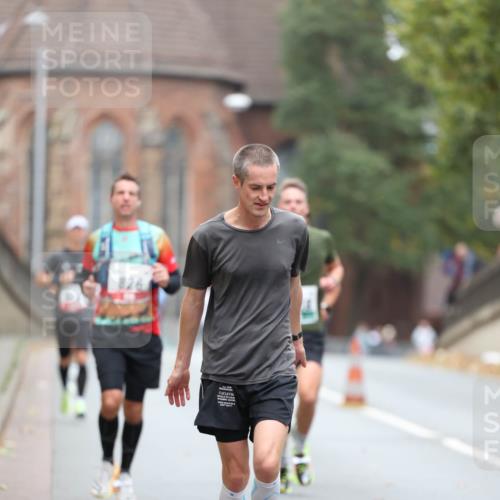 05.10.2025 - 20. swb-Marathon Bremen Michael Strokosch http://msf.ph/oto/9213179 05.10.2025 12:26:00 Laufen  meine-sportfotos.de