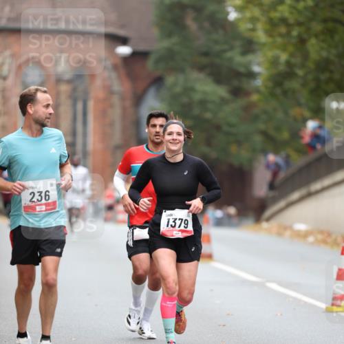 05.10.2025 - 20. swb-Marathon Bremen Michael Strokosch http://msf.ph/oto/9213228 05.10.2025 12:26:11 Laufen 236, 1379 meine-sportfotos.de