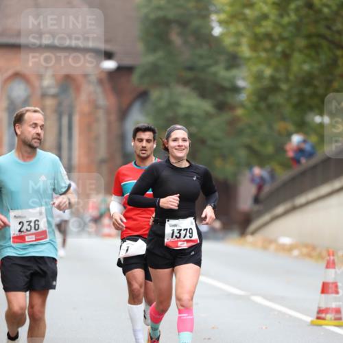 05.10.2025 - 20. swb-Marathon Bremen Michael Strokosch http://msf.ph/oto/9213230 05.10.2025 12:26:11 Laufen 236, 1379 meine-sportfotos.de