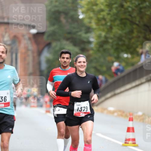 05.10.2025 - 20. swb-Marathon Bremen Michael Strokosch http://msf.ph/oto/9213232 05.10.2025 12:26:12 Laufen 36, 1379 meine-sportfotos.de
