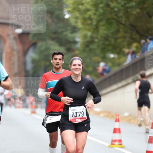05.10.2025 - 20. swb-Marathon Bremen Michael Strokosch http://msf.ph/oto/9213234 05.10.2025 12:26:12 Laufen 1379, 2230 meine-sportfotos.de