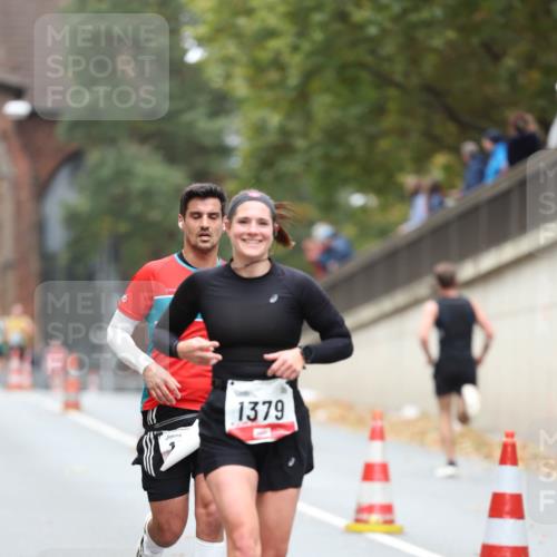 05.10.2025 - 20. swb-Marathon Bremen Michael Strokosch http://msf.ph/oto/9213236 05.10.2025 12:26:12 Laufen 1379 meine-sportfotos.de