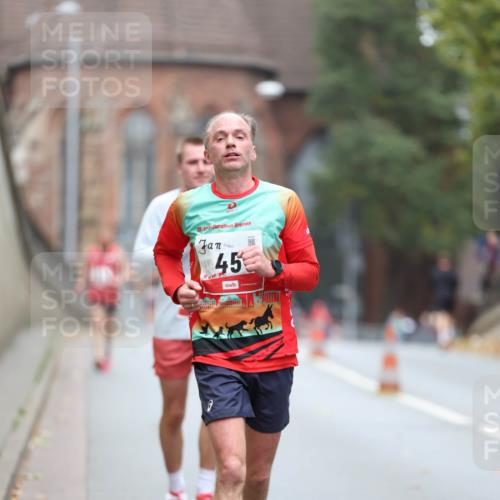 05.10.2025 - 20. swb-Marathon Bremen Michael Strokosch http://msf.ph/oto/9213341 05.10.2025 12:26:37 Laufen 20, 01407, 45 meine-sportfotos.de
