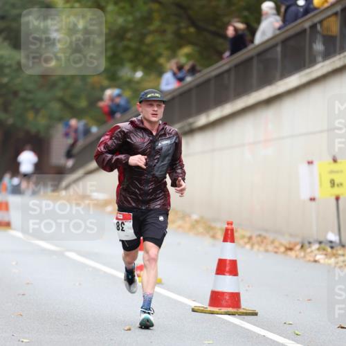 05.10.2025 - 20. swb-Marathon Bremen Michael Strokosch http://msf.ph/oto/9213379 05.10.2025 12:26:56 Laufen 82, 9 meine-sportfotos.de