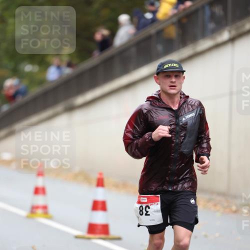 05.10.2025 - 20. swb-Marathon Bremen Michael Strokosch http://msf.ph/oto/9213394 05.10.2025 12:26:58 Laufen 82, 00256 meine-sportfotos.de