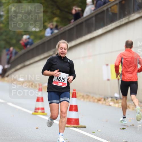 05.10.2025 - 20. swb-Marathon Bremen Michael Strokosch http://msf.ph/oto/9213402 05.10.2025 12:27:01 Laufen 1615 meine-sportfotos.de