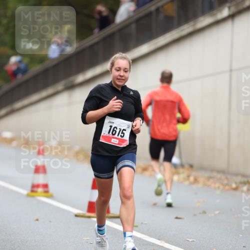 05.10.2025 - 20. swb-Marathon Bremen Michael Strokosch http://msf.ph/oto/9213408 05.10.2025 12:27:01 Laufen 1615 meine-sportfotos.de