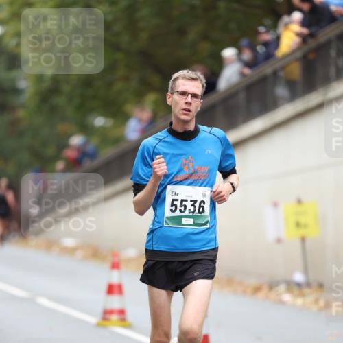 05.10.2025 - 20. swb-Marathon Bremen Michael Strokosch http://msf.ph/oto/9213457 05.10.2025 12:27:15 Laufen 09406, 5536 meine-sportfotos.de