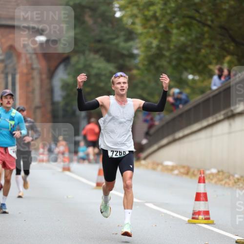 05.10.2025 - 20. swb-Marathon Bremen Michael Strokosch http://msf.ph/oto/9213462 05.10.2025 12:27:16 Laufen 10, 72 meine-sportfotos.de