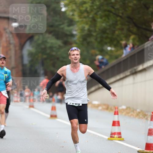 05.10.2025 - 20. swb-Marathon Bremen Michael Strokosch http://msf.ph/oto/9213467 05.10.2025 12:27:17 Laufen 002 meine-sportfotos.de