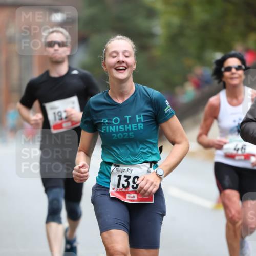 05.10.2025 - 20. swb-Marathon Bremen Michael Strokosch http://msf.ph/oto/9213500 05.10.2025 12:27:24 Laufen 192, 2025, 139, 46 meine-sportfotos.de
