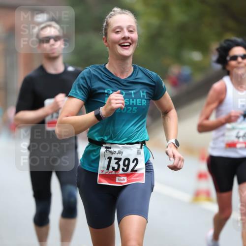 05.10.2025 - 20. swb-Marathon Bremen Michael Strokosch http://msf.ph/oto/9213502 05.10.2025 12:27:24 Laufen 2025, 1392 meine-sportfotos.de