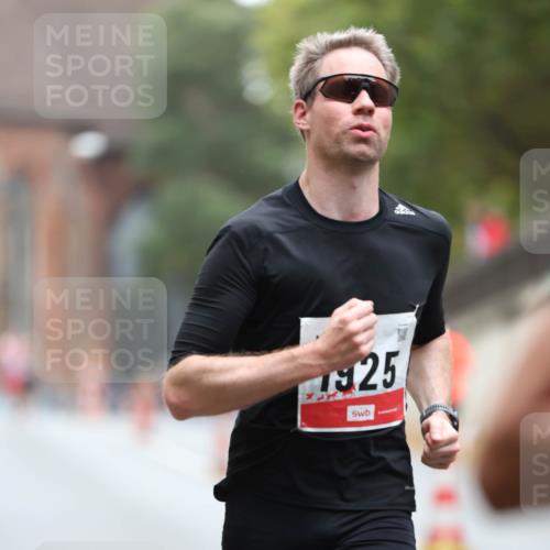 05.10.2025 - 20. swb-Marathon Bremen Michael Strokosch http://msf.ph/oto/9213507 05.10.2025 12:27:26 Laufen 25 meine-sportfotos.de