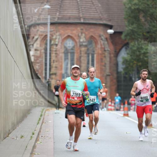 05.10.2025 - 20. swb-Marathon Bremen Michael Strokosch http://msf.ph/oto/9213512 05.10.2025 12:27:39 Laufen 2169, 5423, 9080 meine-sportfotos.de