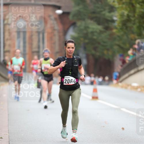 05.10.2025 - 20. swb-Marathon Bremen Michael Strokosch http://msf.ph/oto/9213561 05.10.2025 12:27:51 Laufen 2064 meine-sportfotos.de