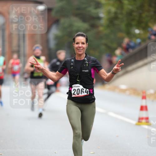 05.10.2025 - 20. swb-Marathon Bremen Michael Strokosch http://msf.ph/oto/9213567 05.10.2025 12:27:52 Laufen 7, 2064 meine-sportfotos.de