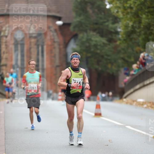 05.10.2025 - 20. swb-Marathon Bremen Michael Strokosch http://msf.ph/oto/9213573 05.10.2025 12:27:54 Laufen 1763 meine-sportfotos.de