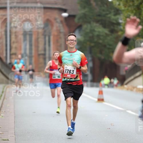 05.10.2025 - 20. swb-Marathon Bremen Michael Strokosch http://msf.ph/oto/9213590 05.10.2025 12:27:58 Laufen 1763, 29, 1 meine-sportfotos.de