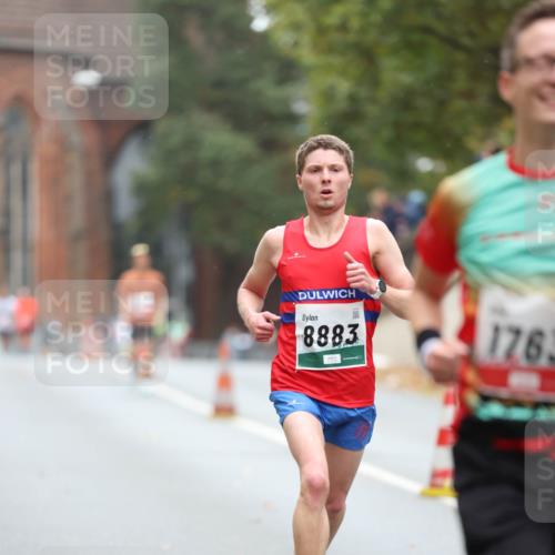 05.10.2025 - 20. swb-Marathon Bremen Michael Strokosch http://msf.ph/oto/9213608 05.10.2025 12:28:01 Laufen 8883, 176 meine-sportfotos.de