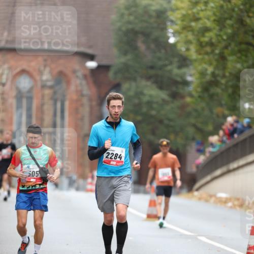 05.10.2025 - 20. swb-Marathon Bremen Michael Strokosch http://msf.ph/oto/9213619 05.10.2025 12:28:12 Laufen 2284, 505 meine-sportfotos.de