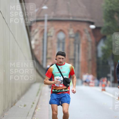 05.10.2025 - 20. swb-Marathon Bremen Michael Strokosch http://msf.ph/oto/9213624 05.10.2025 12:28:14 Laufen 20 meine-sportfotos.de