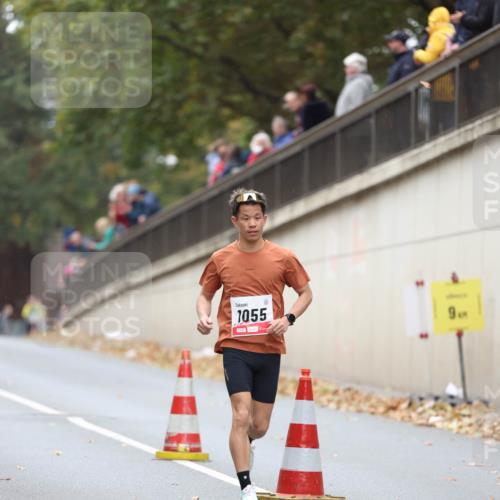 05.10.2025 - 20. swb-Marathon Bremen Michael Strokosch http://msf.ph/oto/9213636 05.10.2025 12:28:20 Laufen 1055 meine-sportfotos.de