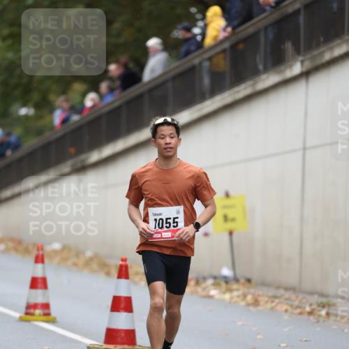 05.10.2025 - 20. swb-Marathon Bremen Michael Strokosch http://msf.ph/oto/9213638 05.10.2025 12:28:21 Laufen 1055 meine-sportfotos.de