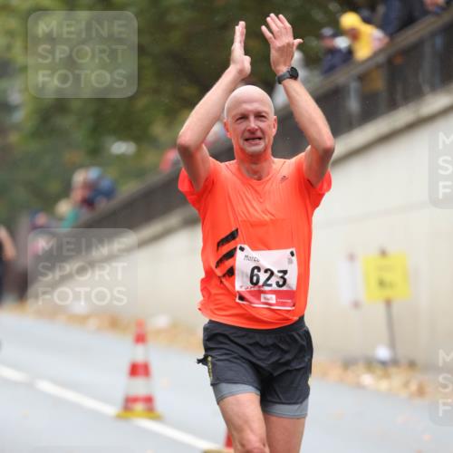 05.10.2025 - 20. swb-Marathon Bremen Michael Strokosch http://msf.ph/oto/9213666 05.10.2025 12:28:29 Laufen 623 meine-sportfotos.de